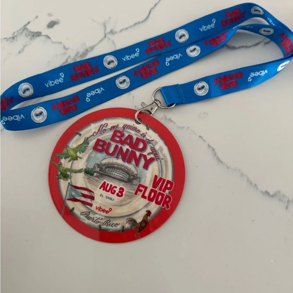 Bad Bunny DTMF Concert VIP Gift Set - Picture 6 of 7